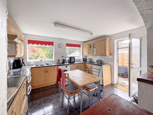 Photo 8- click for photo gallery